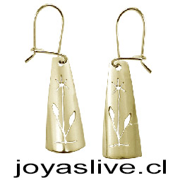 Aro de Oro 18kl. Flor ( Peso aproximando, 2.5 gramos )